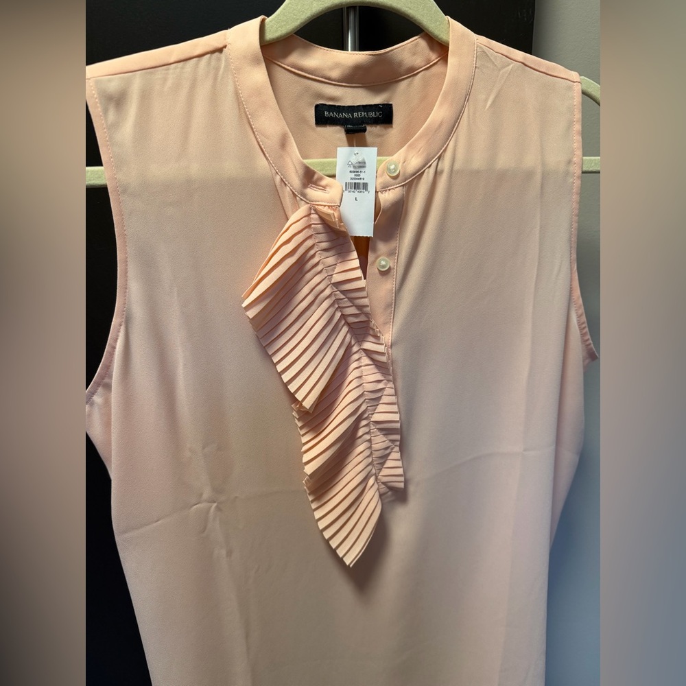Banana Republic Petite L Blush Pink Ruffle Blouse NWT Flowy Relaxed Fit Top - Picture 4 of 8